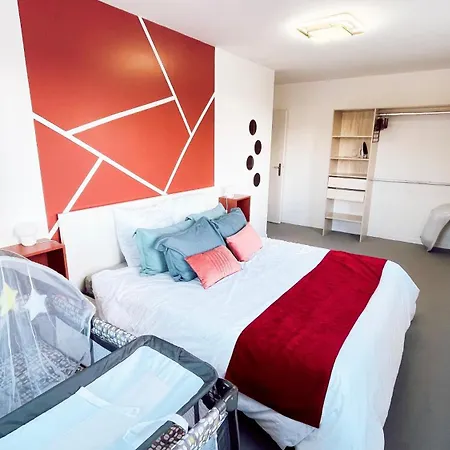 Appartement Le Lion D'Or - Parking - Netflix - Wifi - Nerf à Bussy-Saint-Georges Extérieur photo